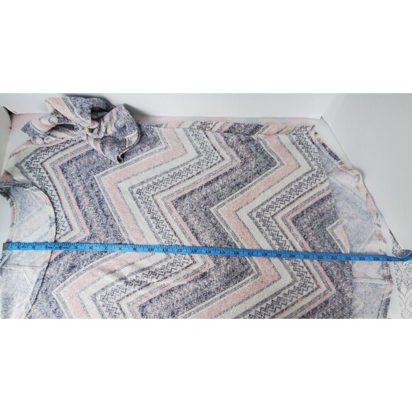 Maurices 2X top pink chevron scoop neck 3/4 sleeve Blouse Womens Aztec Southwest - Picture 10 of 11